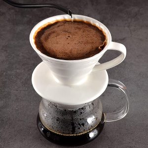 cedilis on top of coffee pot